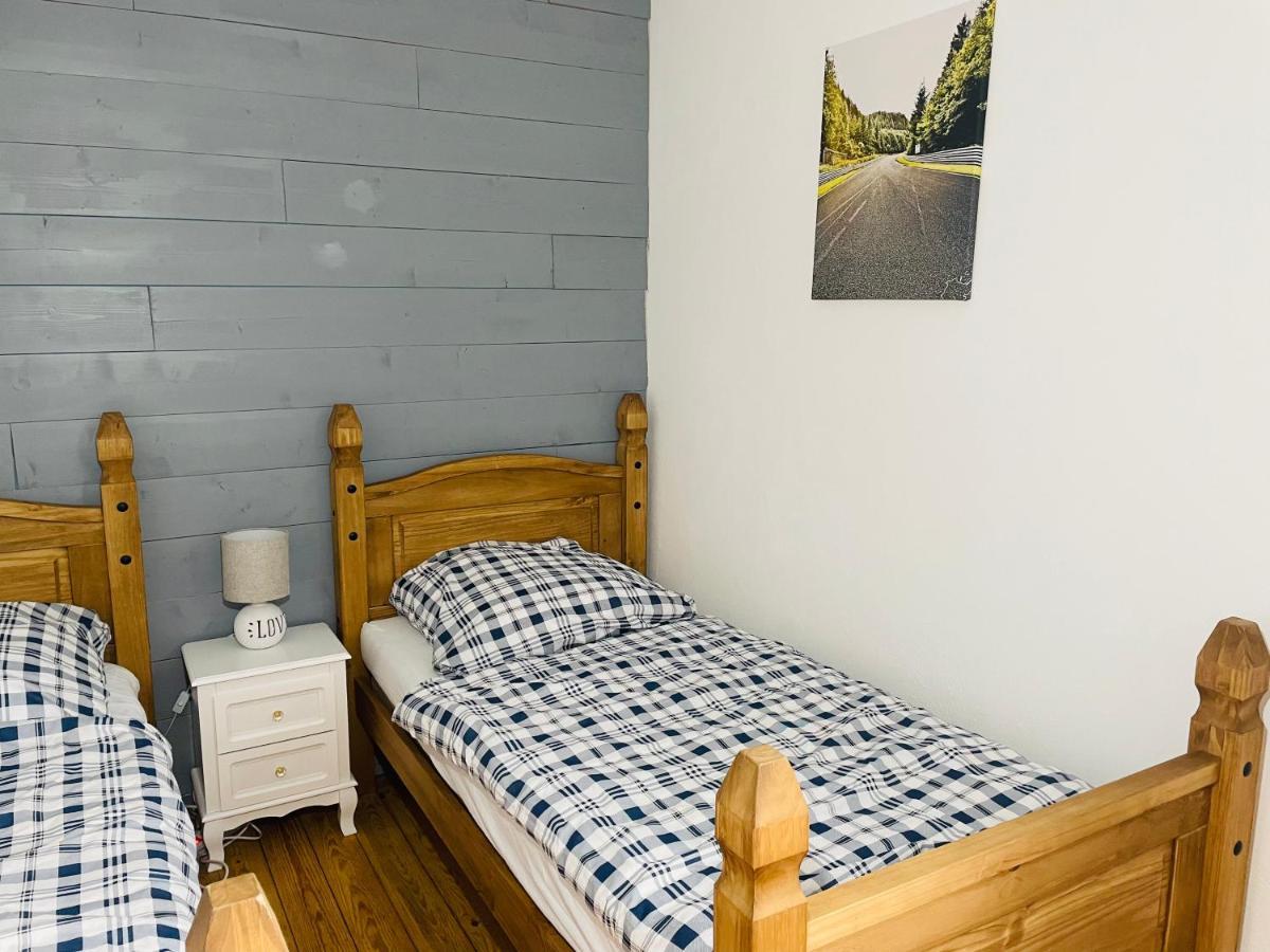 Ferienhaus Backesgarten Fuer 22 Personen Neichen Exterior photo